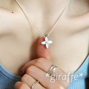 C317 匿名配送 ネックレス レディース パール フラワー 花 s925 シルバー アジャスター有り ペンダント