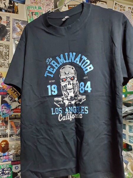 新品│首元にヨレ?有のため激安投げ売り!│ターミネーター│輸入Tシャツ│海外インポート品│海外サイズS(JP-L)│ブラック│黒