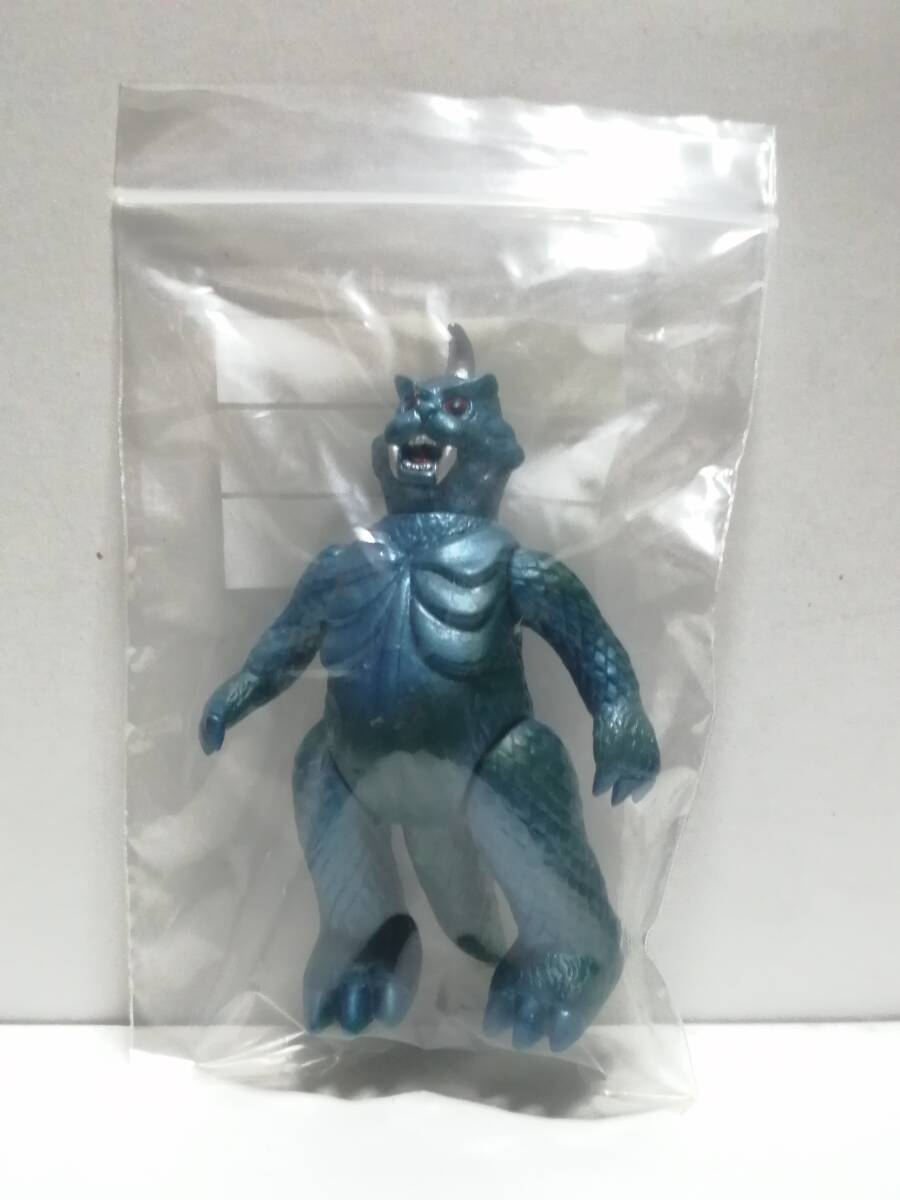 ウルトラ怪獣旧型絶版ソフビウルトラQゴメス.ナメゴン（リアルモデル） ウルトラ怪獣旧型絶版ソフビウルトラQゴメス.ナメゴン（リアル