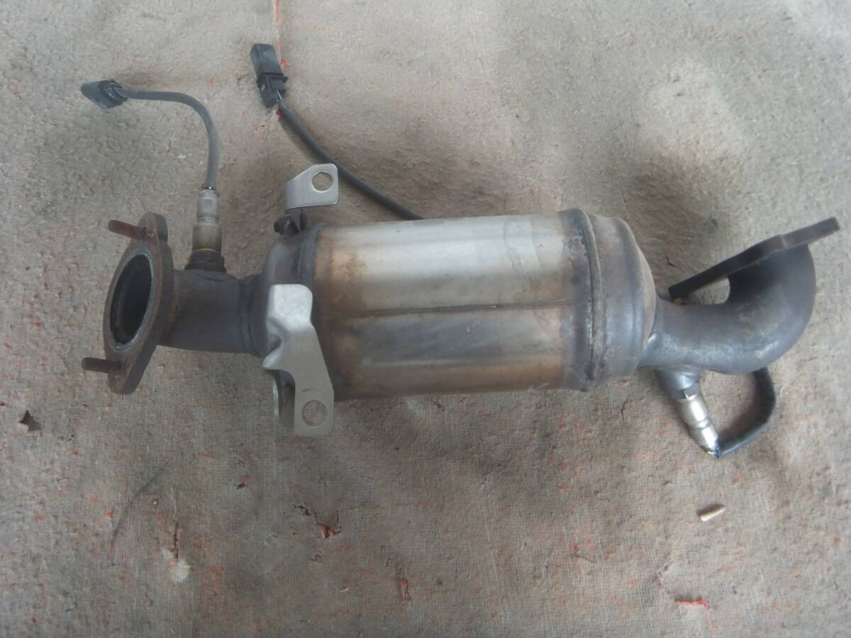 アウディ/フォルクスワーゲン 純正触媒 1K0131701EN アウディ 純正 アウディA4 《 8EALT 》 触媒 P80400-21007439