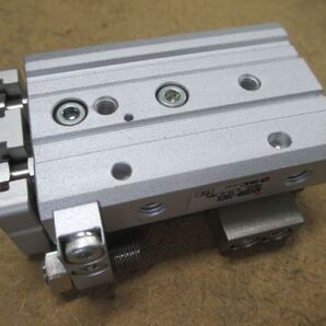 MXQR8-20CS エアスライドテーブル SMC