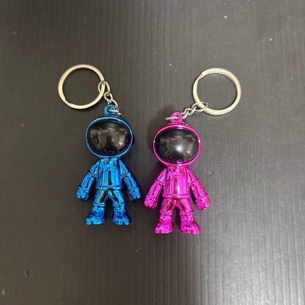 ★未使用★宇宙飛行士 キーホルダー プライズ品 ブルー ピンク 2点
