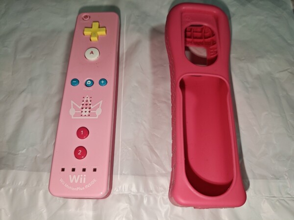 中古 送料無料 任天堂 純正 Wiiリモコンプラス ピーチ ストラップなし RVL-036