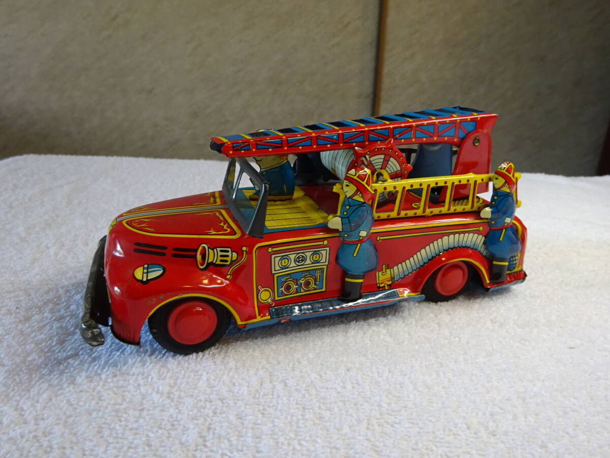 ブリキ 昭和レトロ 消防車 パトカー バス Yahoo!オークション -「ブリキ 消防車」の落札相場・落札価格
