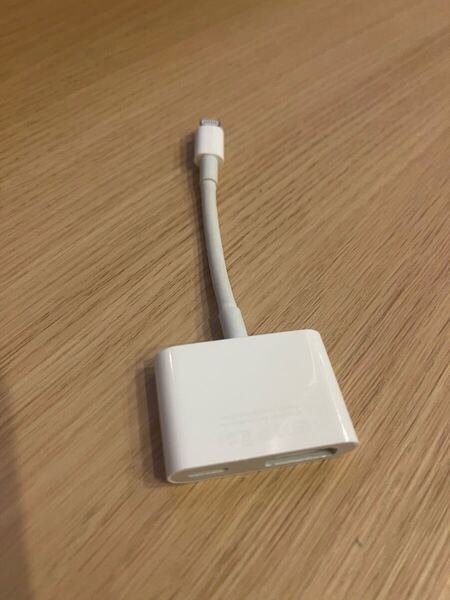 Apple 純正 iPhone HDMI 変換アダプタ ライトニングケーブル