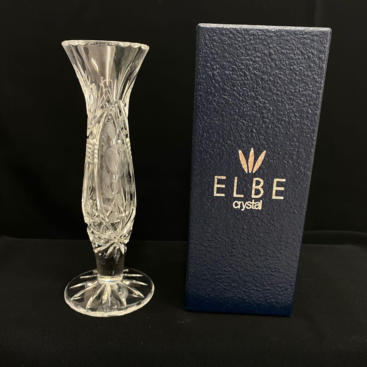 未使用保管品 ELBE CRYSTAL エルベクリスタル 切子 花瓶 ガラス細工 Yahoo!オークション -「elbe crystal」の落札相場・落札価格