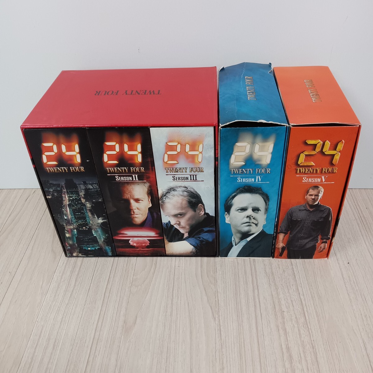 【大特価/美品】24 Twentyfour DVDBOX 8セット【一枚83円】 2025年最新】Yahoo!オークション -24 twenty four dvd boxの中古
