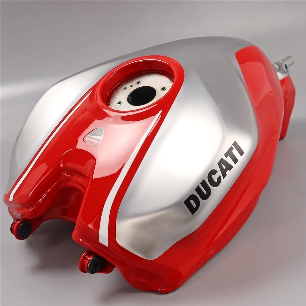Ducati 748用 純正ガソリンタンク 中古 Ducati 748用 純正ガソリンタンク 中古 Yahoo!オークション