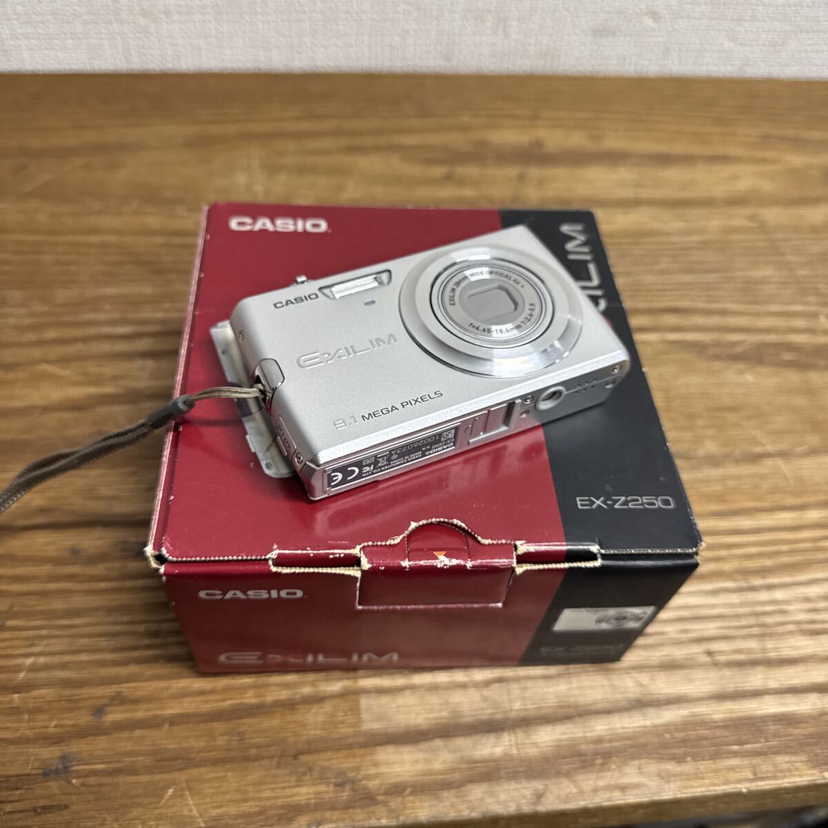 ★並品★ カシオ CASIO EXILIM EX-Z250 元箱付き Yahoo!オークション -「casio ex-z250」の落札相場・落札価格