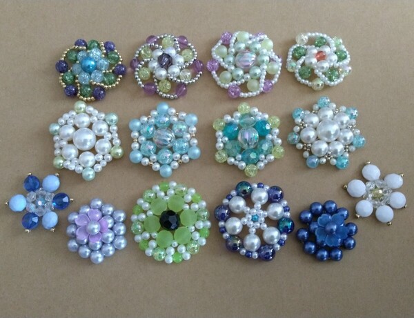 ④ ハンドメイド ビーズ モチーフ 花モチーフ アクセサリー 手芸 パーツ 花 星 3D アップリケ ブローチ コサージュ