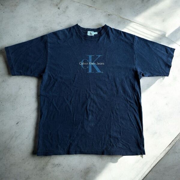 【希少】90s カナダ製 Calvin Klein Jeans CK デカロゴTシャツ M/L ネイビー ヴィンテージ 古着 小穴あり カルバン・クライン・ジーンズ