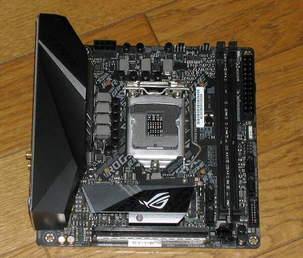 ASUS ROG STRIX H370-I GAMING LGA1151