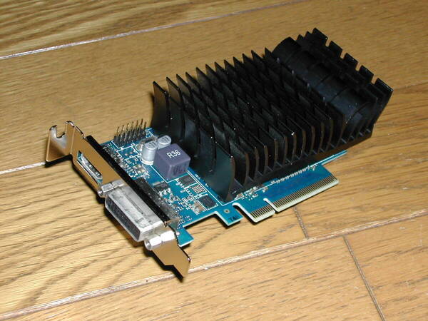 ASUS GT730-SL-2GD3-BRK ファンレスロープロファイルグラボ