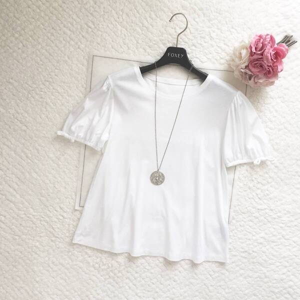 フォクシー foxey【雑誌・DM掲載品】Tシャツ 定価 35.200円 コットン ホワイト 白