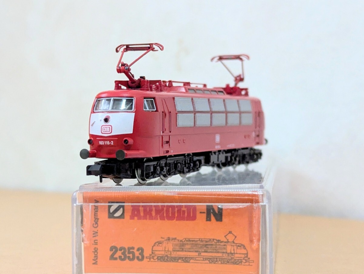 ARNOLD 品番2353 DB(ドイツ）　１０３型１１５－２　オリエント赤塗装 ARNOLD 品番2353 DB(ドイツ） 103型115－2 オリエント赤