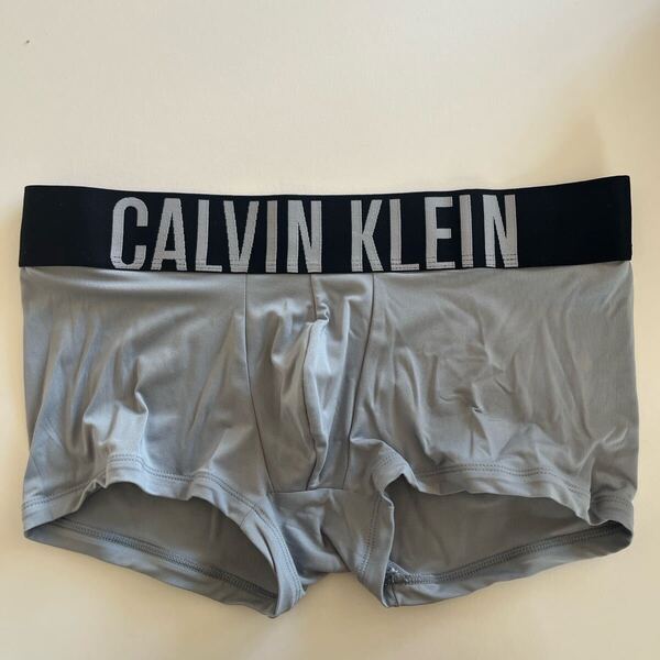 Calvin klein カルバンクライン ローライズボクサー L(M) グレー ナイロンストレッチ ボクサーパンツ メンズインナー 男性インナー