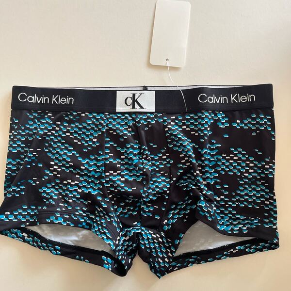 Calvin klein カルバンクライン ローライズボクサー L(M) ブラック 黒 ナイロンストレッチ メンズインナー 男性インナー メンズ下着