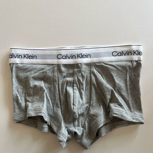 Calvin klein カルバンクライン ローライズボクサー S(XS) グレー ボクサーパンツ メンズパンツ コットンストレッチ 男性インナー