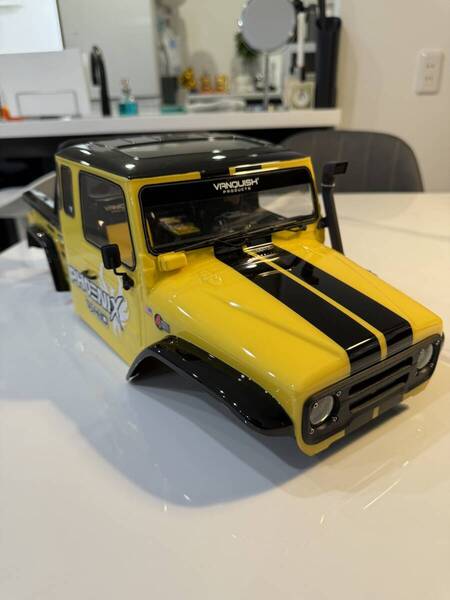 1/10 Vanquish vs4-10 ボディ phoenix オプション多数 RC4WD クローラー traxxas scx10 trx4 スケールクローラー axial 塗装済