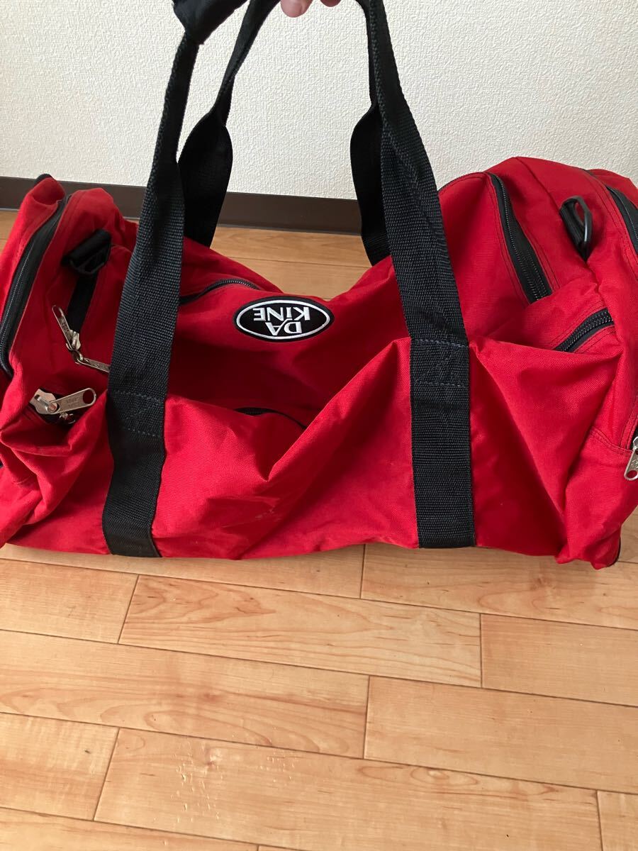 【新品未使用品】紙タグ付き❣DA KINE フローラルボストンバッグ Knee Deep (ニーディープ）- Boston Bag （ボストンバッグ