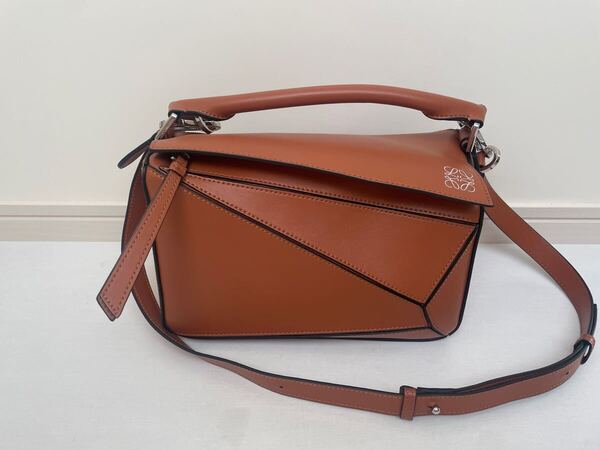 ロエベ パズルバッグ スモール(クラシックカーフ) タン ショルダーバッグ LOEWE Loewe ハンドバッグ ブラウン 茶色 シルバー金具