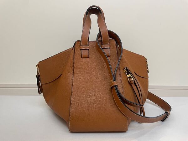 ロエベ ハンモックバッグ スモール(ソフトグレインカーフ)タン LOEWE ブラウン ショルダーバッグ ハンドバッグ ゴールド