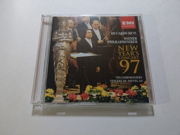 CD2枚組【ムーティ ニュー・イヤー・コンサート'97 NEW YEAR'S CONCERT 1997】キズ有 ケース破損により交換済 リッカルド・ムーティ(指揮)
