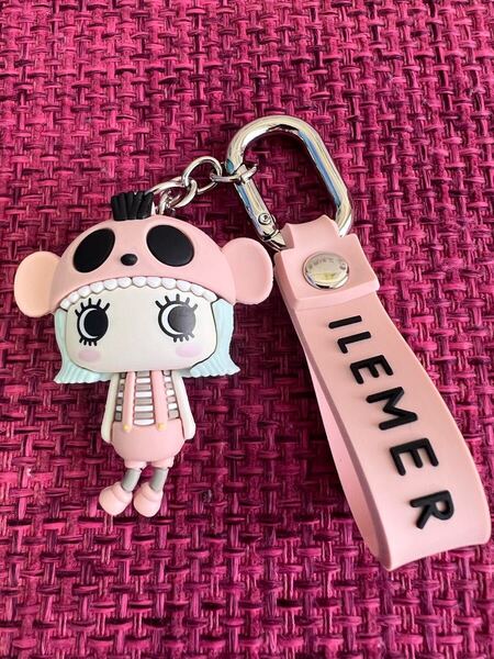 【新品未使用】イルメール ハッピーチャーム サプライズ キーホルダー ピンク