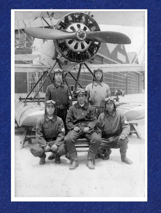 日本軍　海軍航空隊　アルバム Japanese Naval Air Force Fighter Units and Their Aces, 1932