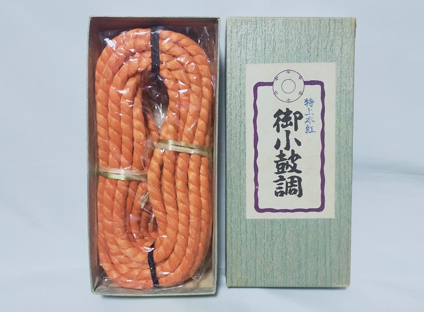 小鼓 調(調緒、調べ緒)極上本紅 Yahoo!オークション -「小鼓 調べ」(鼓) (和楽器)の落札相場