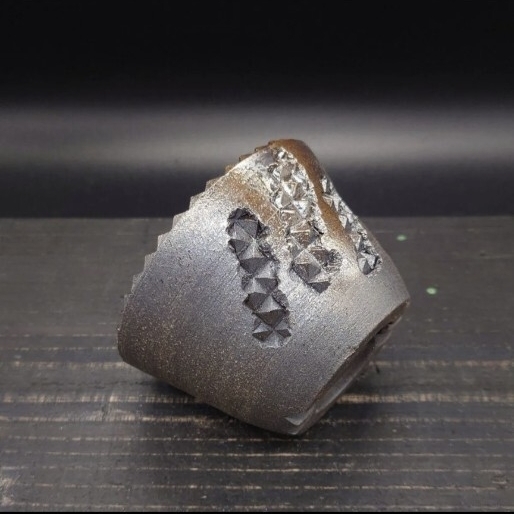 YB22l CELECTオリジナル STUDS POT 破 爪 鉢 炭化焼成 陶器鉢 作家鉢 塊根植物 アガベ パキポ バリダ パワータンク 塊根植物 盆栽