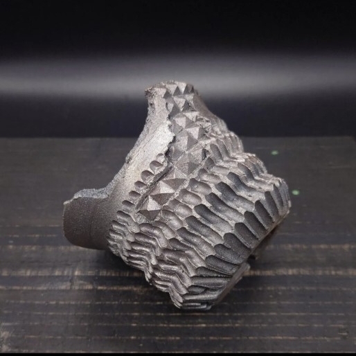 YB24o CELECTオリジナル SHINOGI STUDS POT 破 炭化焼成 陶器鉢 作家鉢 3号鉢