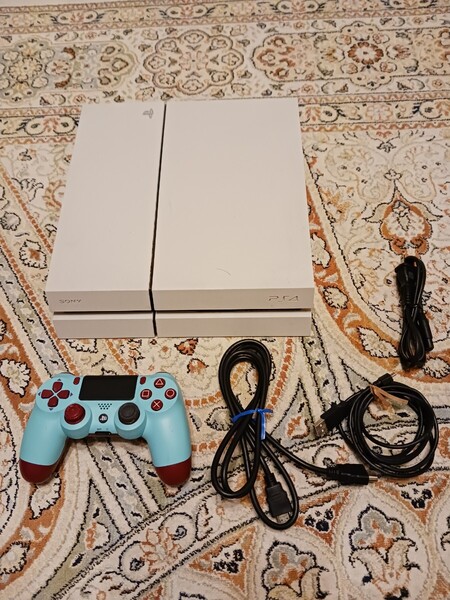 ps4 cuh-1200A 本体一式 動作確認済み 送料無料 グレイシャーホワイト