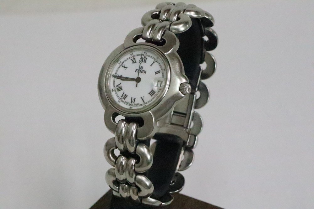 FENDI フェンディ orologi 腕時計 registered model Yahoo!オークション -「registered」(フェンディ) (は行)の落札