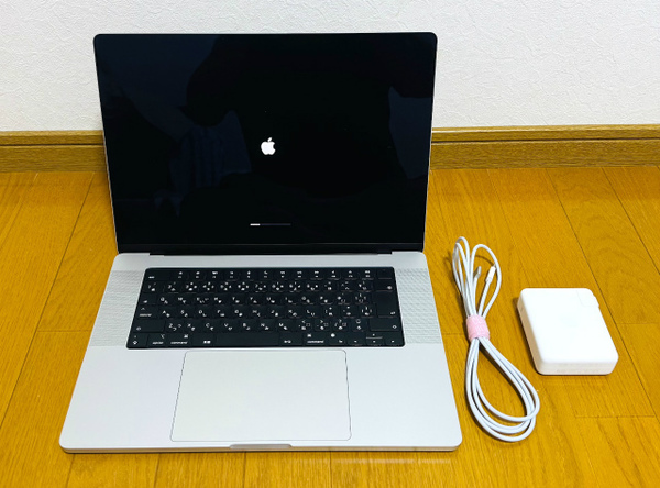 【動作良好】 MacBook Pro 16インチ M1 Max 32GPU/メモリ64GB/SSD512GB/シルバー/JIS配列/オマケ付