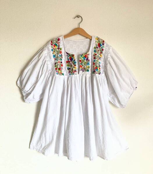 送料無料!難有サンアントニーノメキシカンヴィンテージ手刺繍トップス/ロキエ/オトミ/民族衣装/オアハカ/メキシコ/エスニック/サンタモニカ