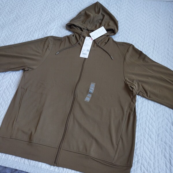 1点のみ 未使用 ユニクロ UNIQLO ポケッタブル 長袖 エアリズムuvカットフルジップパーカ 大きい xxl オリーブ サイズ違いも 匿名 送料無料