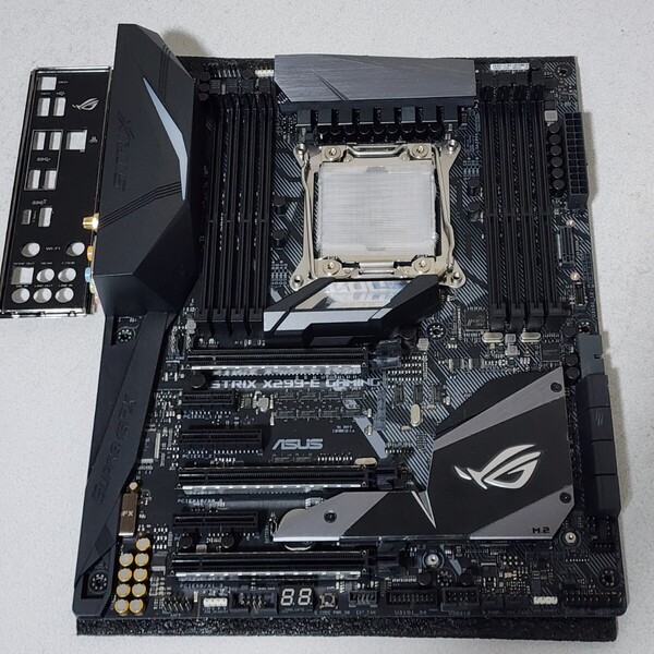 ASUS ROG STRIX X299-E GAMING IOパネル付属 LGA2066 ATXマザーボード 最新Bios 動作確認済 PCパーツ