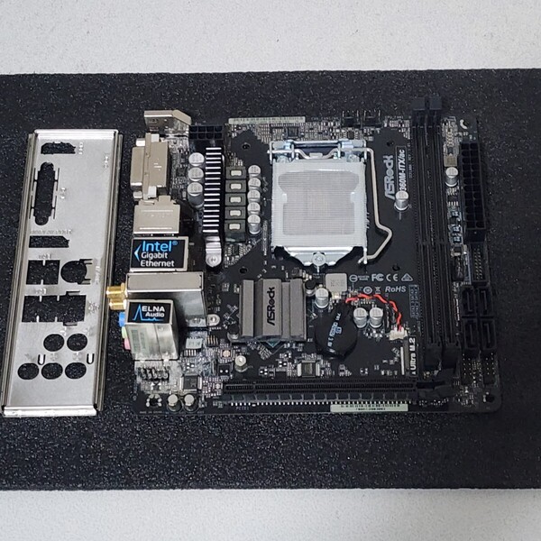 ASRock B360M-ITX/ac IOパネル付属 LGA1151 Mini-ITXマザーボード 第8・9世代CPU対応 最新Bios 動作確認済 PCパーツ