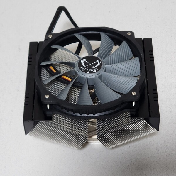 【送料無料】SCYTHE グランド鎌クロス3(SCGKC-3000) 120mmトップフロー型CPUクーラー LGA115X・1200等対応 PCパーツ