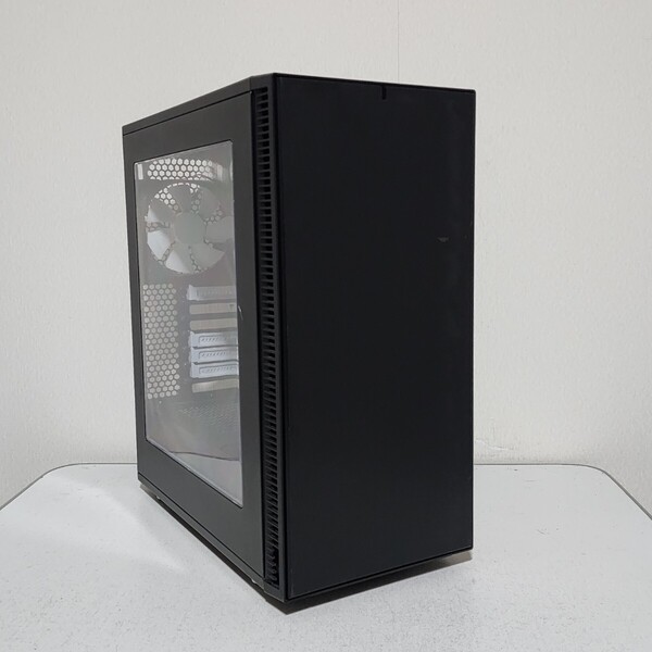 【送料無料】FractalDesign Define C Black Window(FD-CA-DEF-C-BK-W) ミドルタワー型PCケース(ATX)