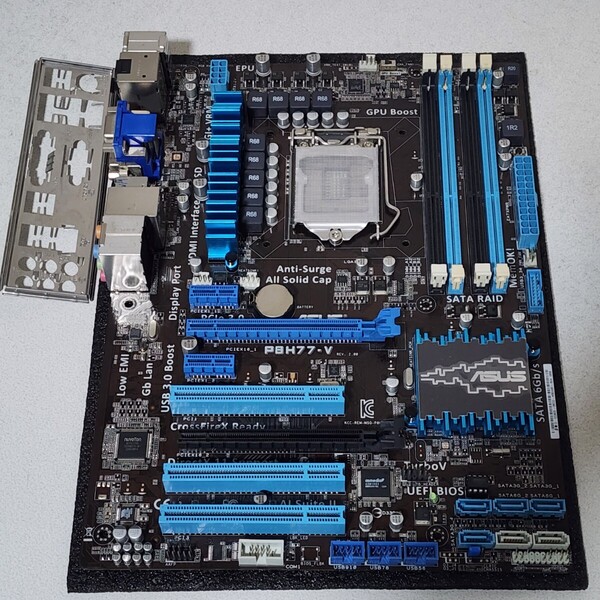ASUS P8H77-V IOパネル付属 LGA1155 ATXマザーボード 第2・3世代CPU対応 最新Bios 動作確認済 PCパーツ