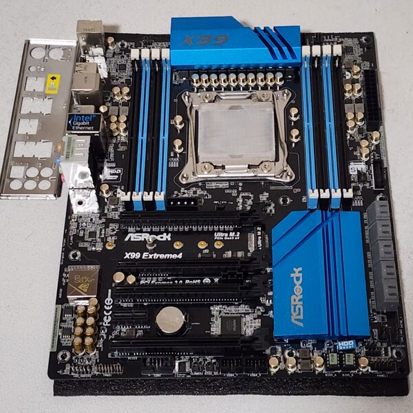 ASRock X99 EXTREME4 IOパネル付属 LGA2011-3 ATXマザーボード 最新Bios 動作確認済 PCパーツ