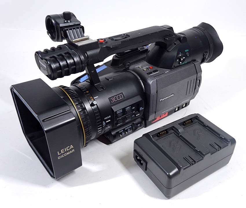 ☆未使用に近い☆ パナソニック Panasonic DVX100 ビデオカメラ Yahoo!オークション -「dvx100」の落札相場・落札価格