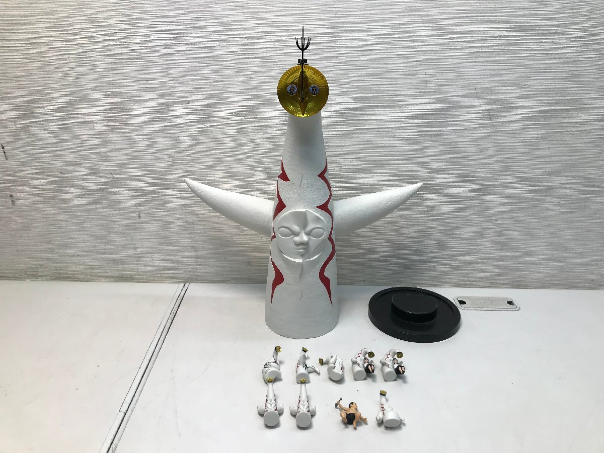 岡本太郎 太陽の塔 フィギュア シルバー 大阪万博 置物 コレクション 小物格安 Yahoo!オークション -「岡本太郎 太陽の塔 フィギュア