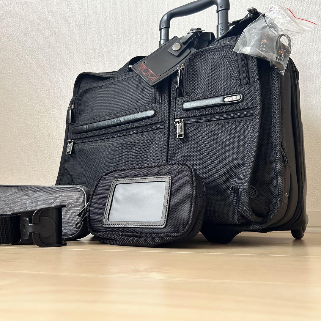 TUMI ビジネスキャリーバック 26104DH ブラック Yahoo!オークション -「tumi 26104」の落札相場・落札価格