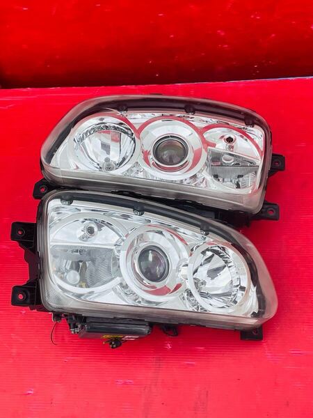 中古美品 日野 プロフィア レンジャー HID ヘッドライト ヘッドランプ セット 小糸 KOITO 100-35020 100-35015 100-35889 動作OK Rei4062