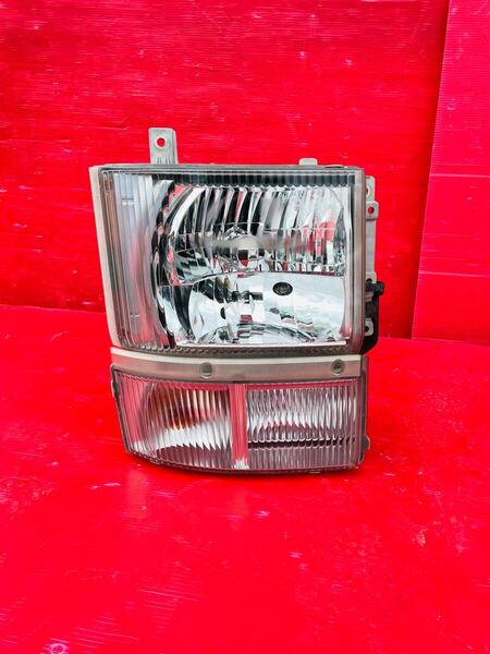 イスズ いすず いすゞ ギガ フォワード ギガ ヘッドライト ヘッドランプ 純正 HID KOITO 110-21872 右 右側 動作OK Rei4078