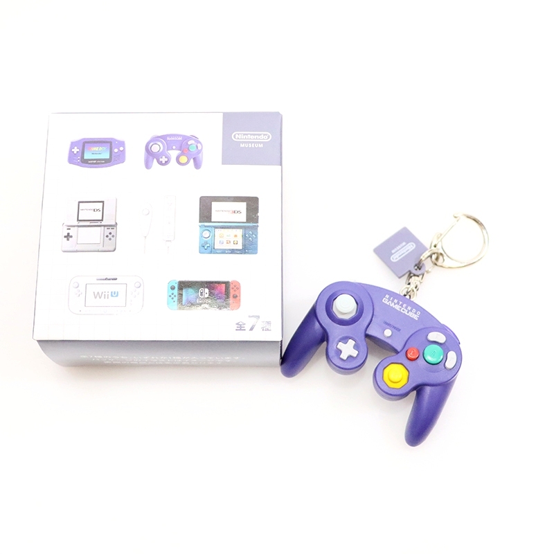 Nintendo ゲーム機キーホルダー　4個セット sddefault.jpg