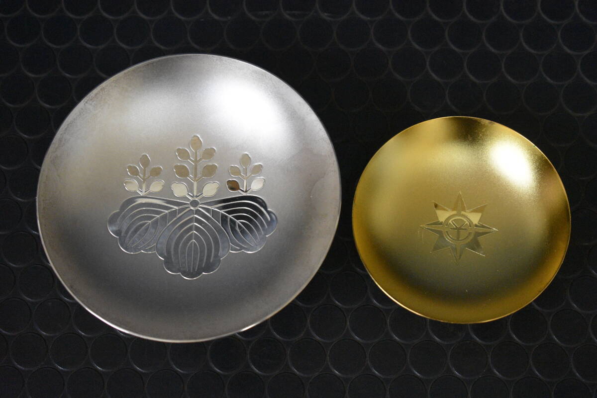 第27回宝石展 記念品 記念盃 純銀製 銀盃 純銀刻印 重さ62.2g 木箱付き Yahoo!オークション -「純銀盃」(銀製) (金属工芸)の落札相場